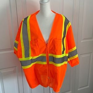VizCon safety vest with zipper. Brand new in bag.